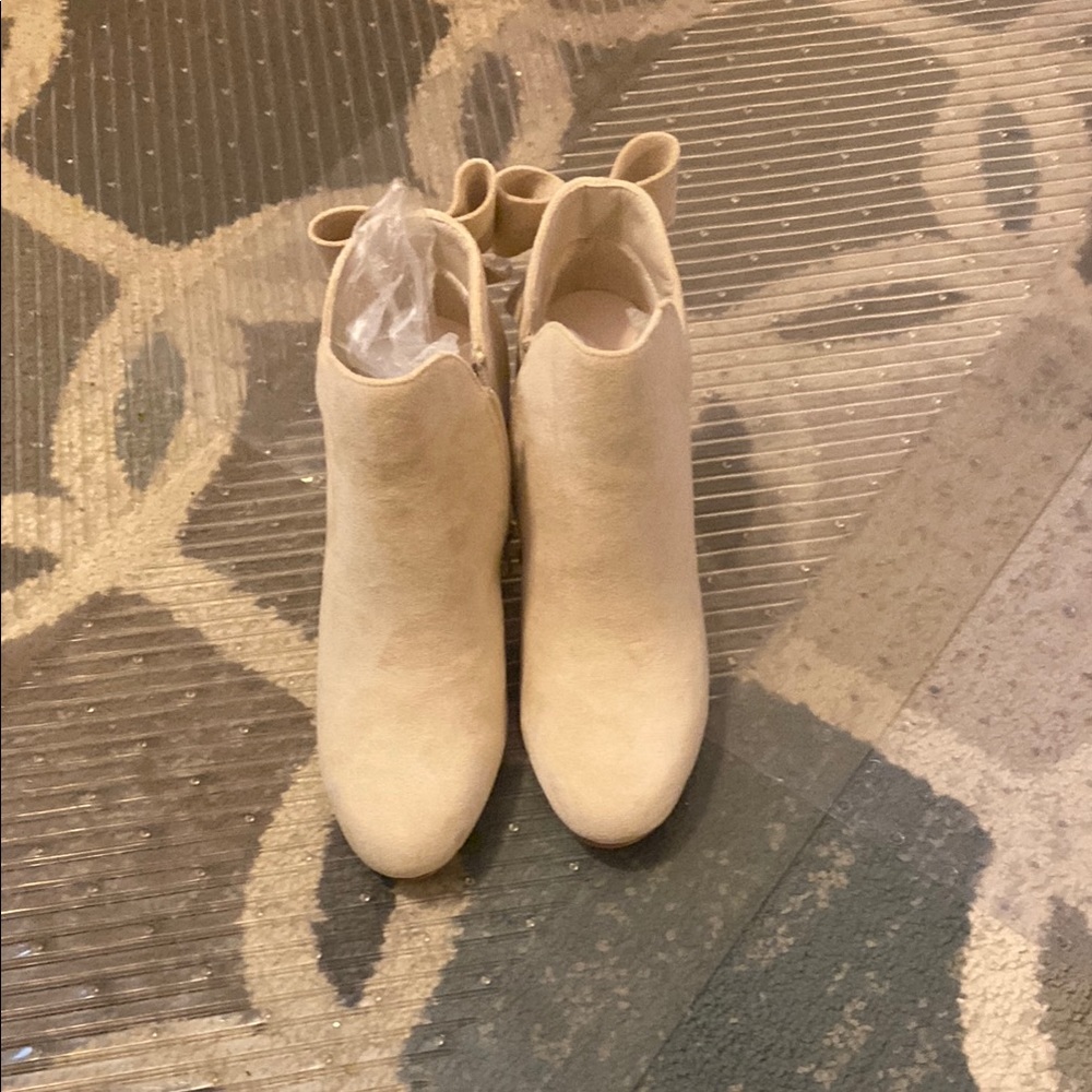 Women's Cream Ankle Boots